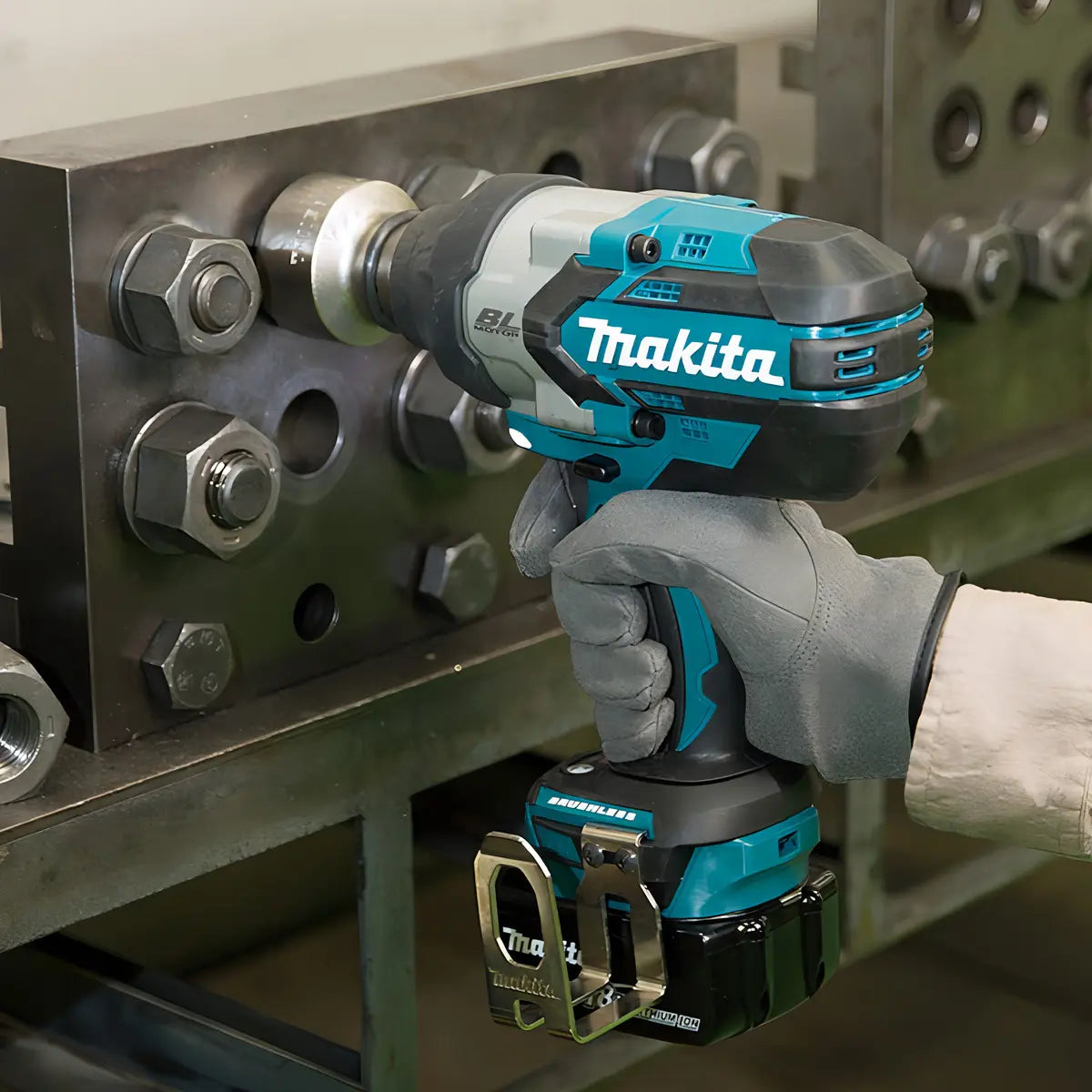 Chave de Impacto Bateria 18,0V 3/4' S/BAT 1050NM MAKITA