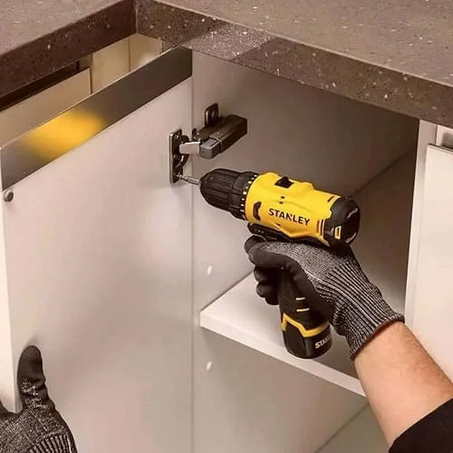 Parafusadeira/Furadeira Bateria 12,0V 3/8' Stanley Com Maleta