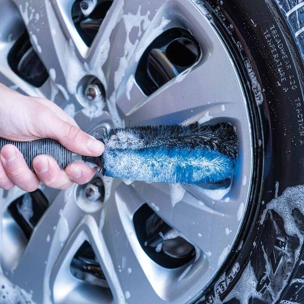 Escova de Limpeza em Nylon para RodasTramontina