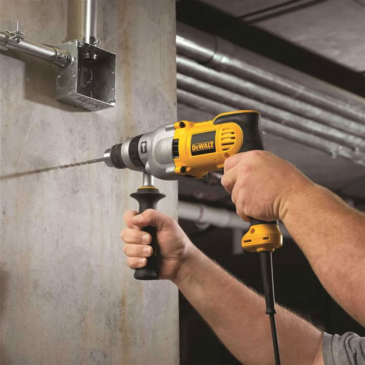 Furad Indl Imp 13MM 1/2 1100w 2 VVR Variáveis/Reversíveis DEWALT