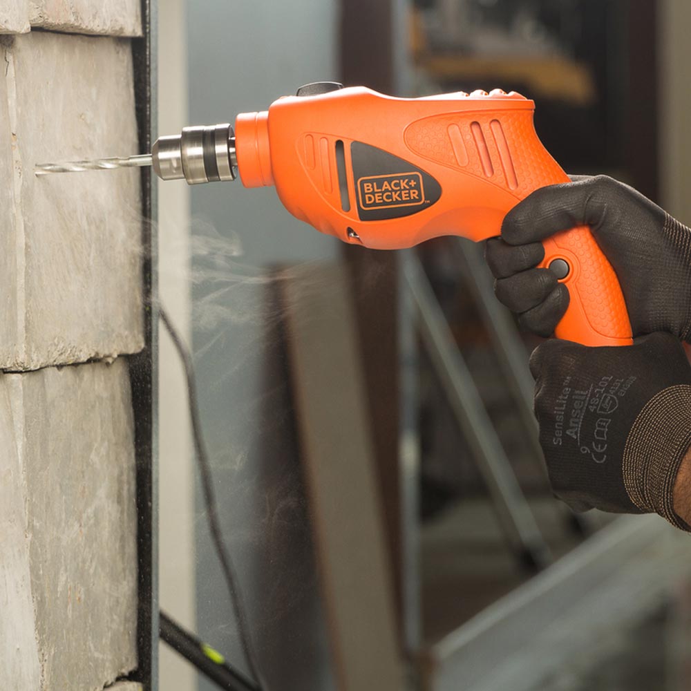 Furadeira Profissional Impacto 10mm 3/8 550W 50P Black Decker