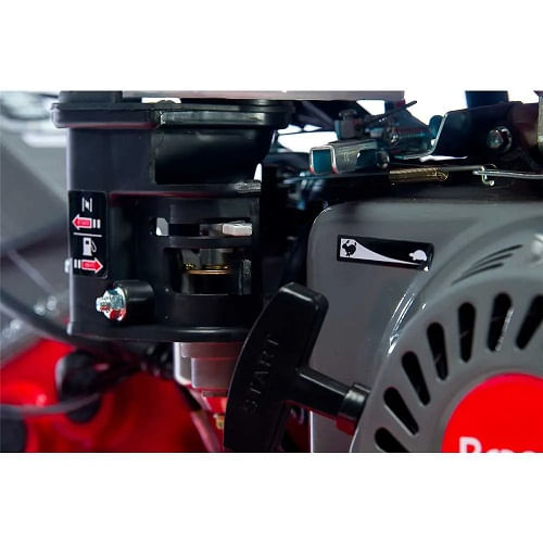 Trator Multicutivador Branco Com Motor Gasolina  6,5HP