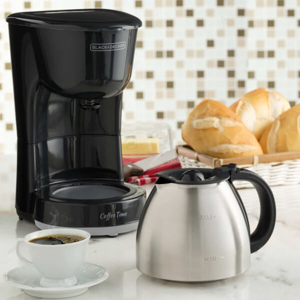 Cafeteira Elétrica P/15 Café 600W Com Jarra Black Decker