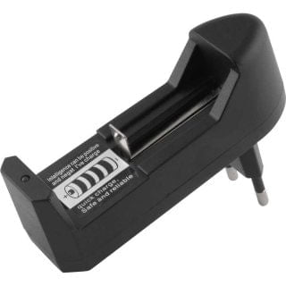 Lanterna Vonder Recarregável Led Cree LRV135